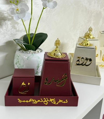 علبة البخور الجلدية الفاخرة — مبخرة وبخور في إطار راقٍ